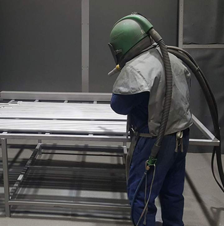 Décapage des métaux LES MUREAUX