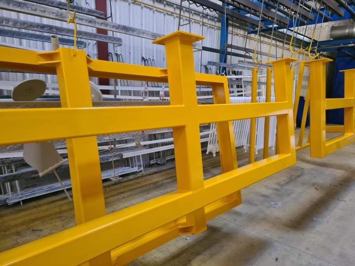 Nettoyage de surfaces métalliques LES MUREAUX