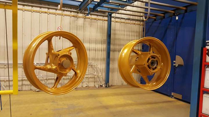 Nettoyage de surfaces métalliques LES MUREAUX